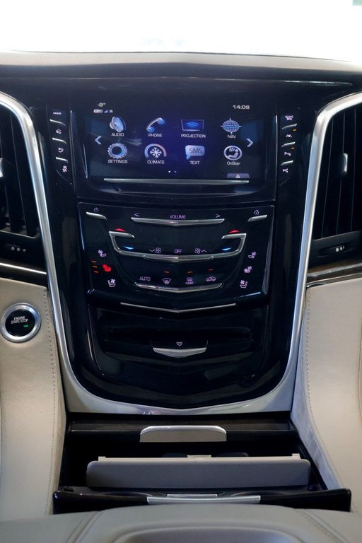 2018 Cadillac Escalade ESV in Montreal, Quebec - 5 - w1024h768px