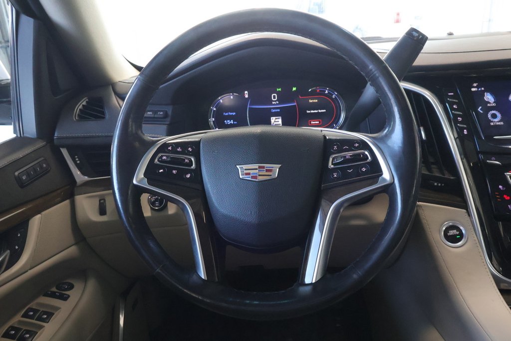 2018 Cadillac Escalade ESV in Montreal, Quebec - 11 - w1024h768px