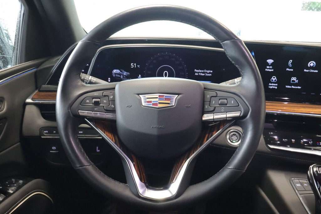 2024 Cadillac Escalade ESV in Montreal, Quebec - 10 - w1024h768px