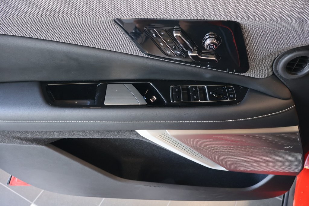 2025 Cadillac OPTIQ in Montreal, Quebec - 20 - w1024h768px