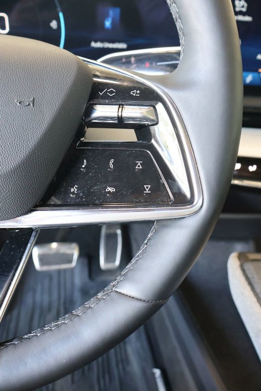 2025 Cadillac OPTIQ in Montreal, Quebec - 14 - w1024h768px