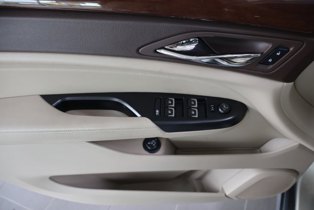 Cadillac SRX  2015 à Montréal, Québec - 19 - w1024h768px