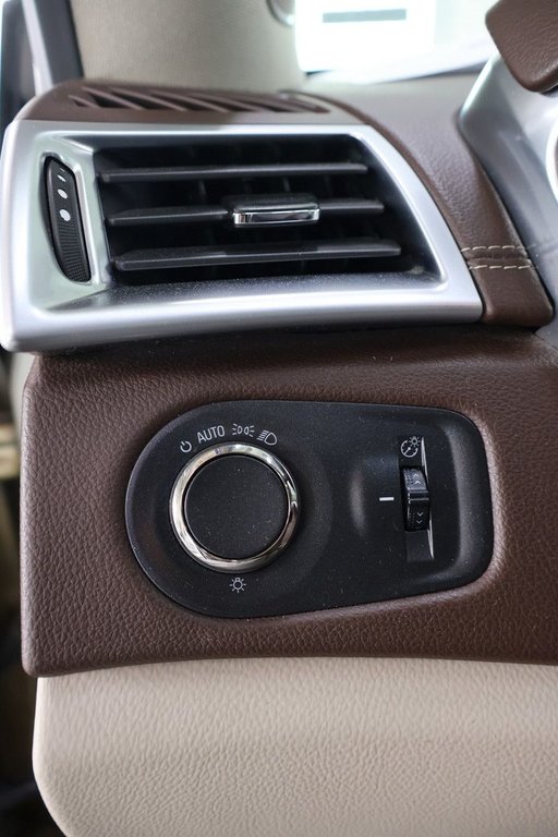 Cadillac SRX  2015 à Montréal, Québec - 18 - w1024h768px