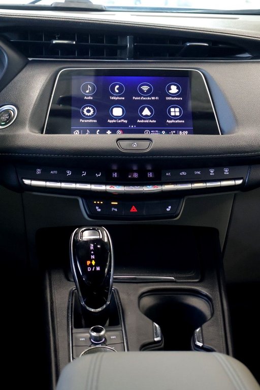 2022 Cadillac XT4 AWD Luxury in Montreal, Quebec - 5 - w1024h768px