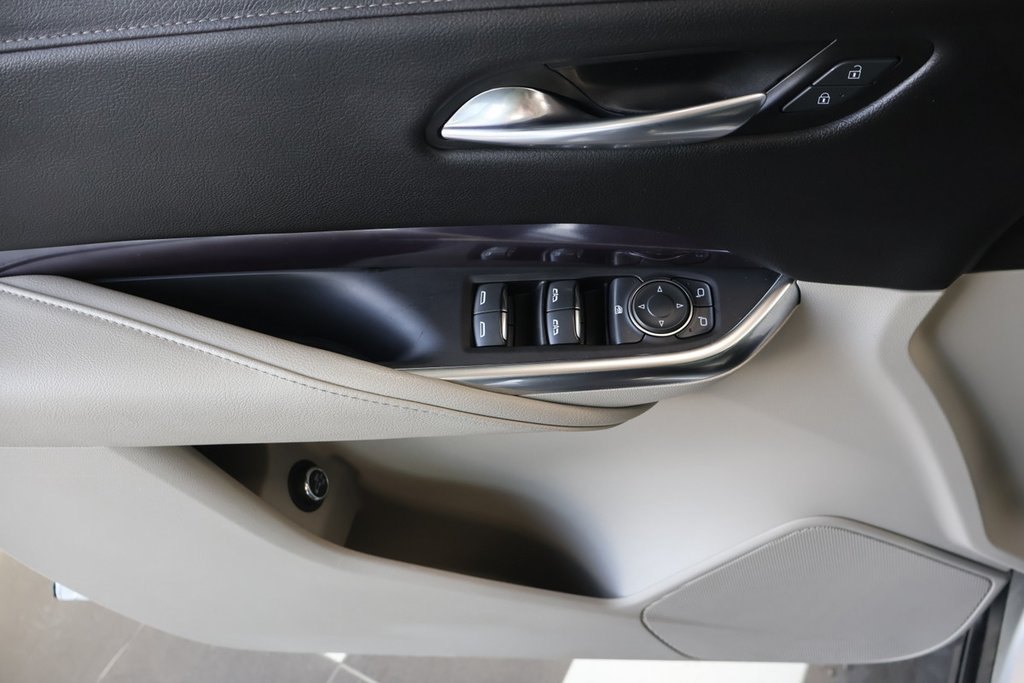 2022 Cadillac XT4 AWD Luxury in Montreal, Quebec - 19 - w1024h768px