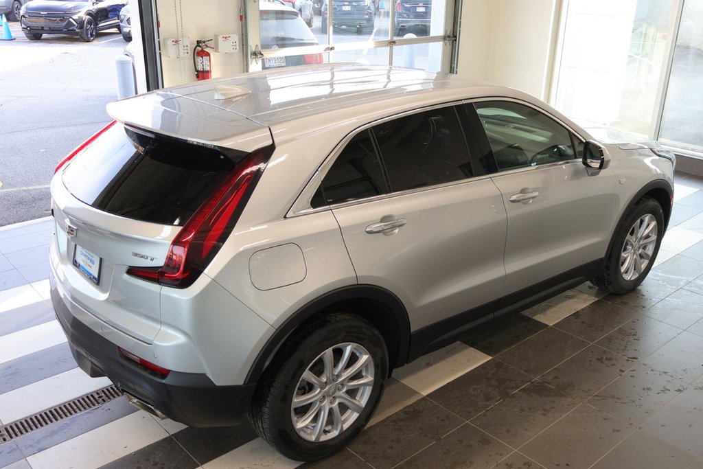 2022 Cadillac XT4 AWD Luxury in Montreal, Quebec - 25 - w1024h768px