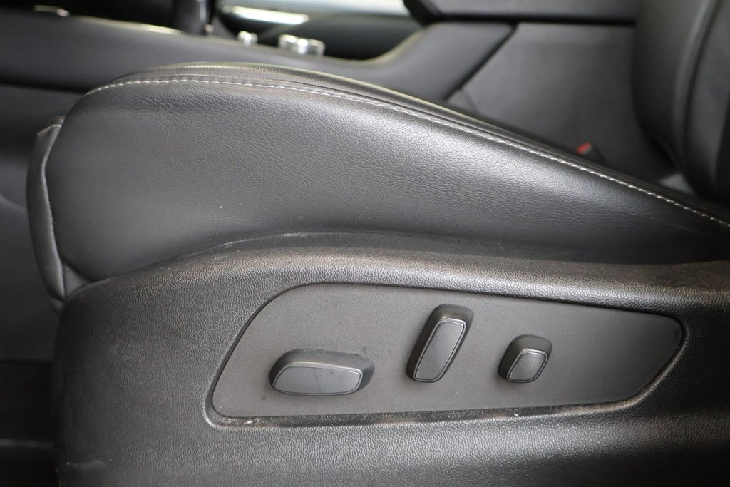 2022 Cadillac XT4 in Montreal, Quebec - 6 - w1024h768px