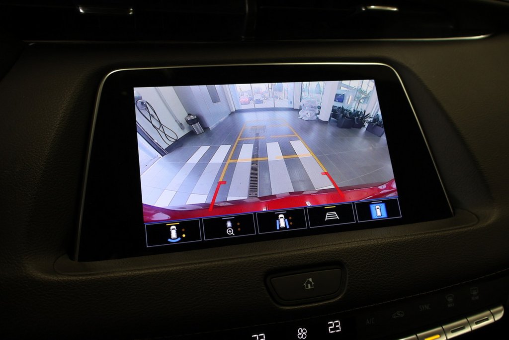 2022 Cadillac XT4 in Montreal, Quebec - 15 - w1024h768px