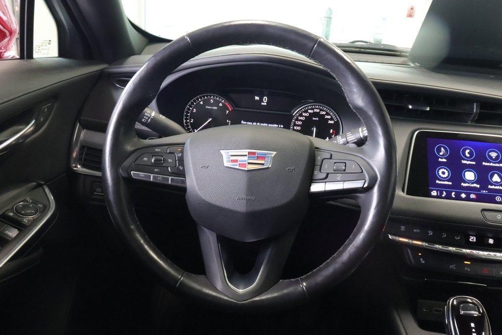 2022 Cadillac XT4 in Montreal, Quebec - 10 - w1024h768px