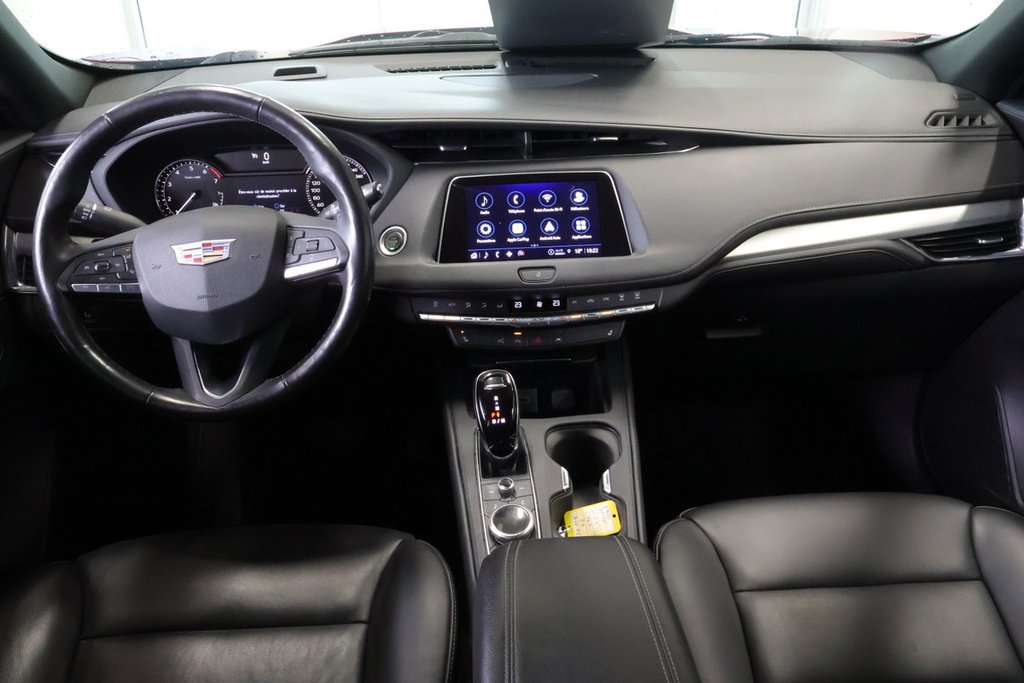 2022 Cadillac XT4 in Montreal, Quebec - 3 - w1024h768px