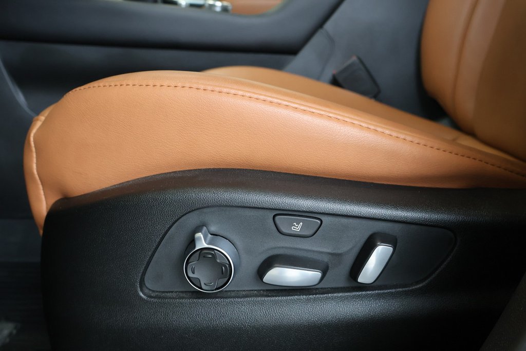 2022 Cadillac XT4 in Montreal, Quebec - 7 - w1024h768px
