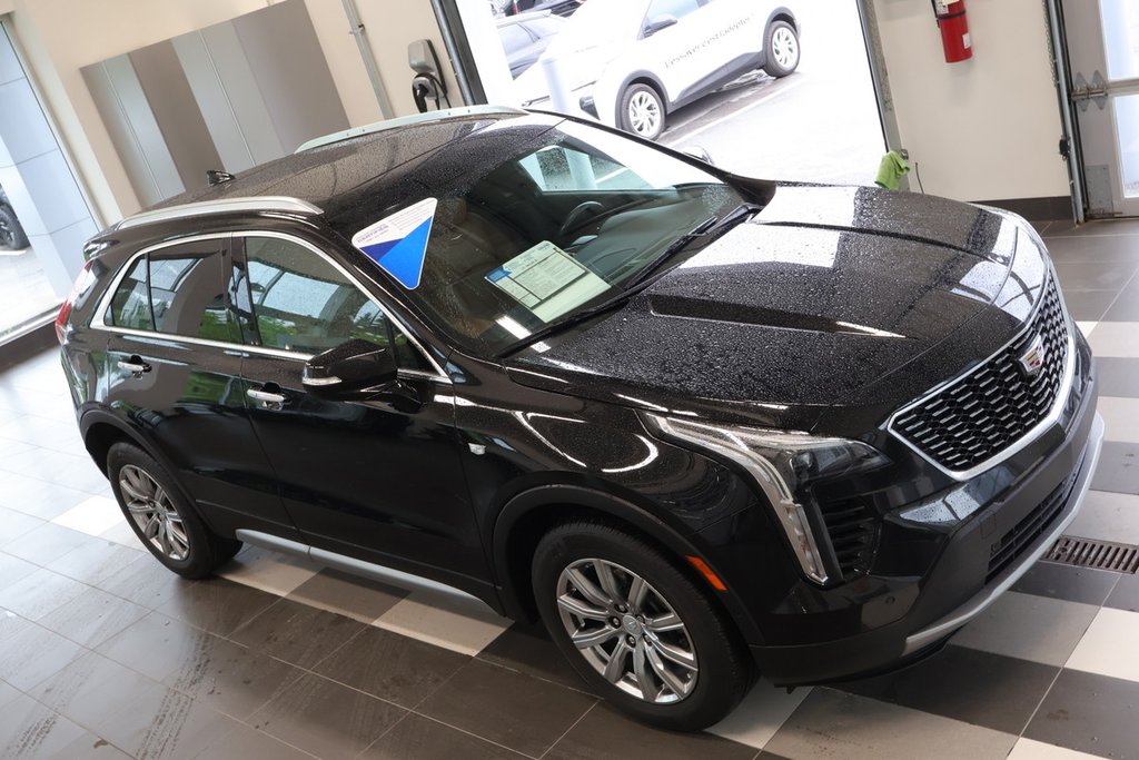 2022 Cadillac XT4 in Montreal, Quebec - 10 - w1024h768px