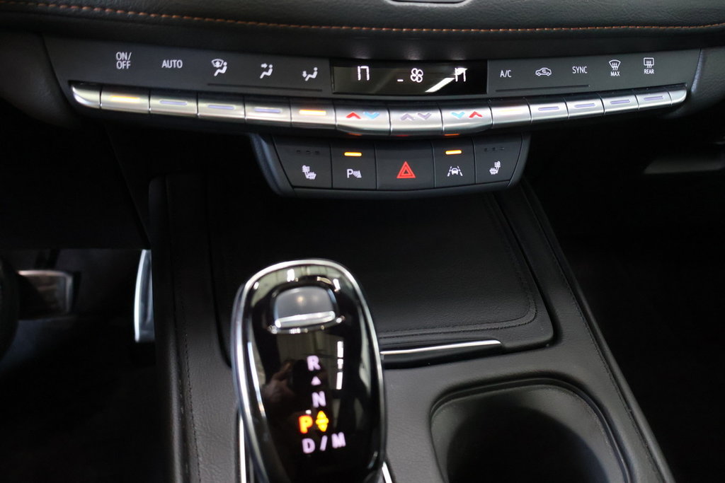 2023 Cadillac XT4 in Montreal, Quebec - 18 - w1024h768px