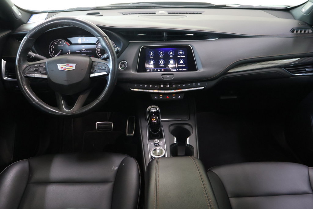 2023 Cadillac XT4 in Montreal, Quebec - 3 - w1024h768px