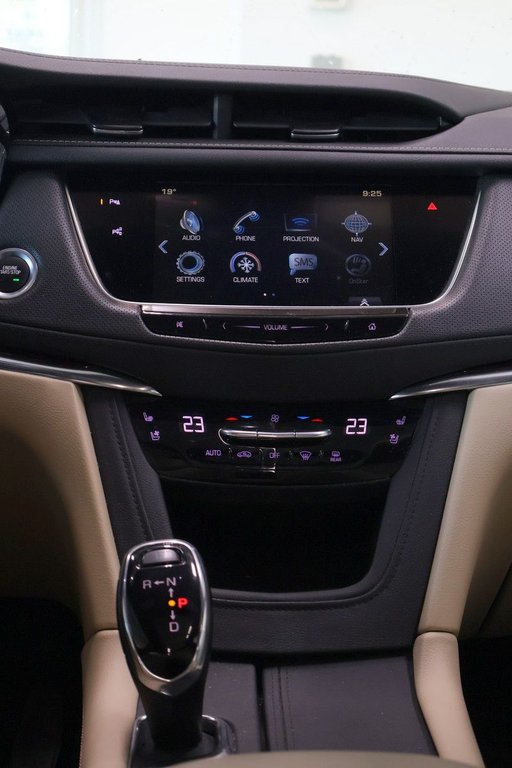 Cadillac XT5  2019 à Montréal, Québec - 4 - w1024h768px