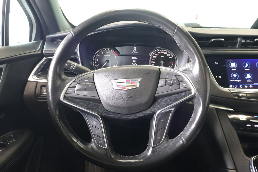 2021 Cadillac XT5 in Montreal, Quebec - 11 - w1024h768px