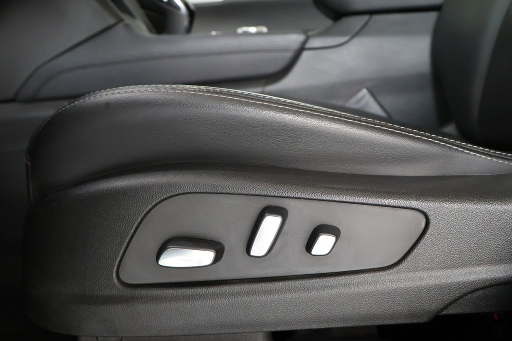 2022 Cadillac XT5 in Montreal, Quebec - 7 - w1024h768px