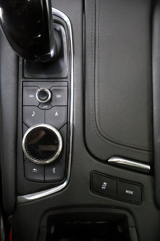 2022 Cadillac XT5 in Montreal, Quebec - 19 - w1024h768px