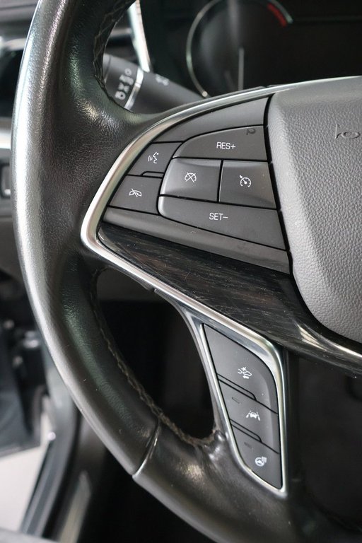 2022 Cadillac XT5 in Montreal, Quebec - 13 - w1024h768px