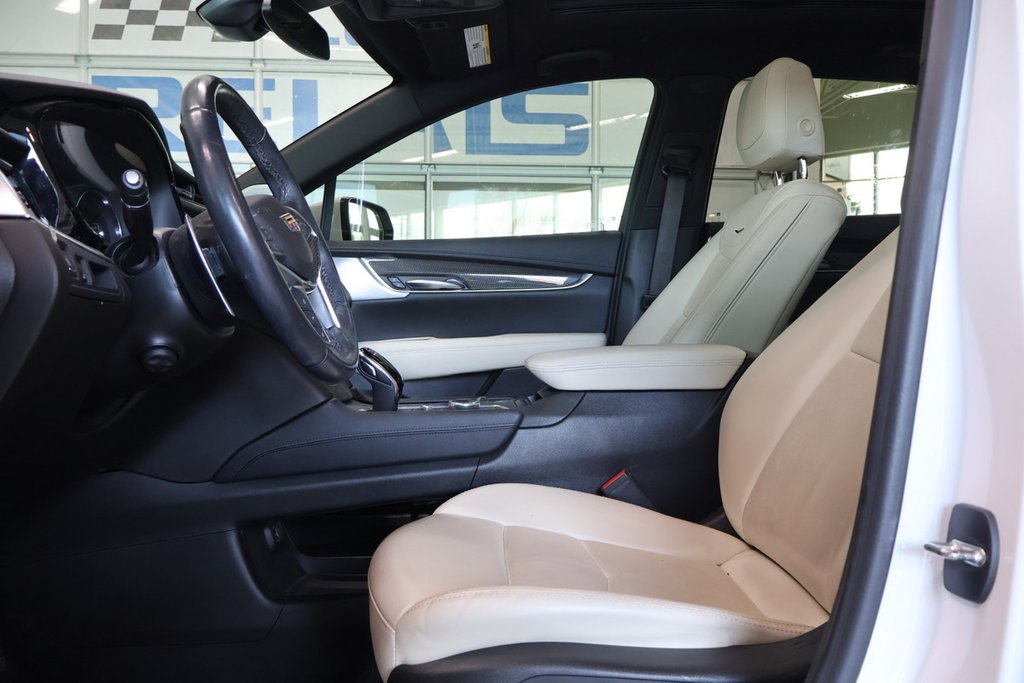 Cadillac XT5  2023 à Montréal, Québec - 2 - w1024h768px