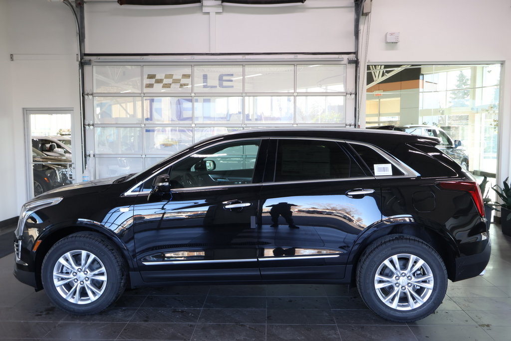 2024  XT5 Luxury in Montreal, Quebec - 8 - w1024h768px