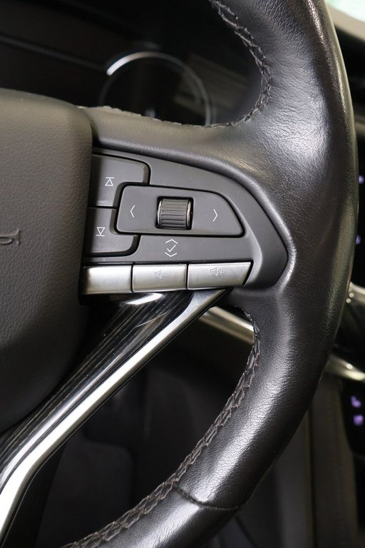 2022 Cadillac XT6 in Montreal, Quebec - 14 - w1024h768px