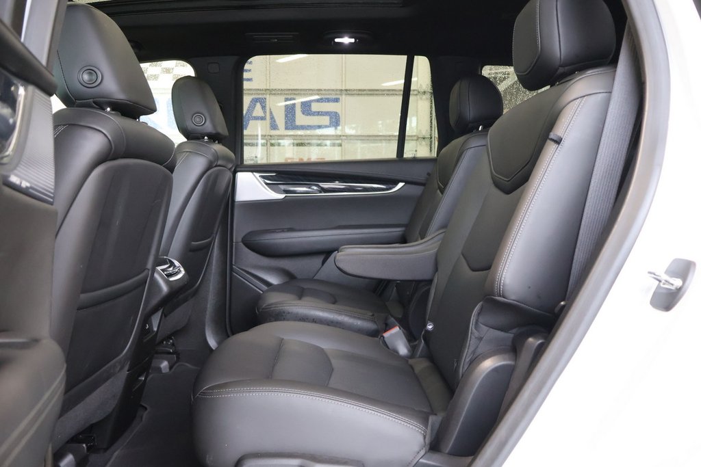 2022 Cadillac XT6 in Montreal, Quebec - 22 - w1024h768px