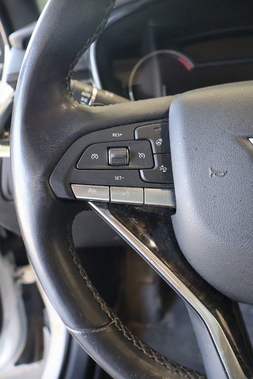 2022 Cadillac XT6 in Montreal, Quebec - 13 - w1024h768px