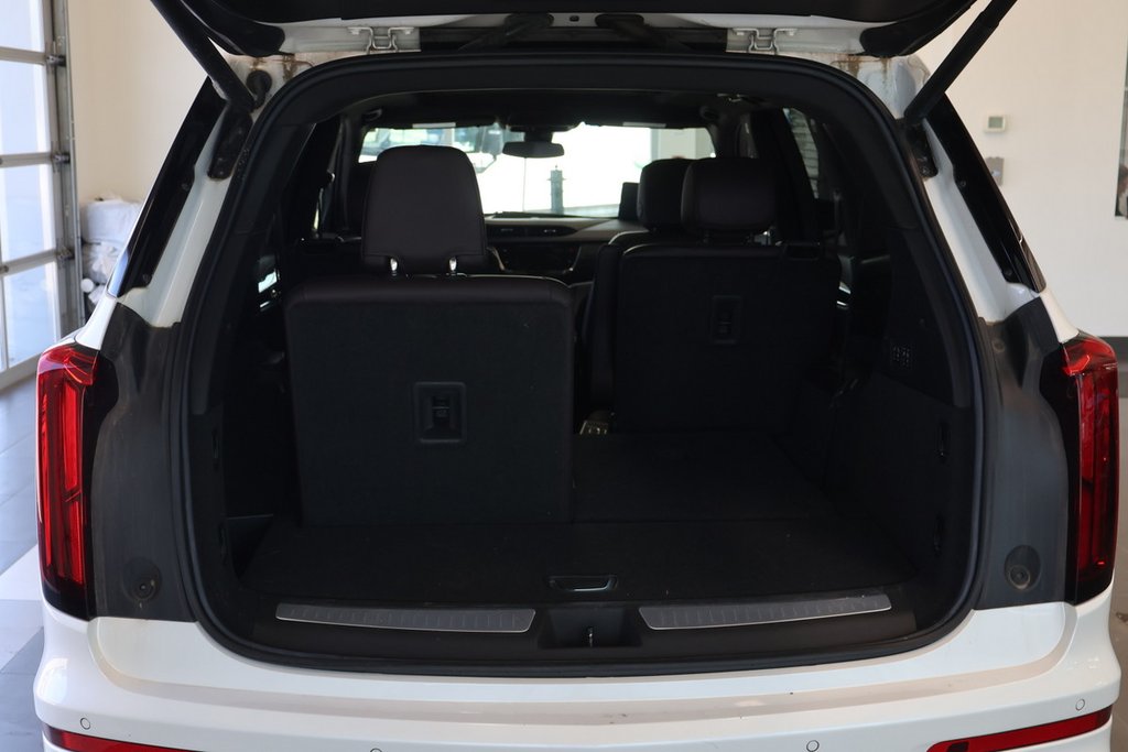 2022 Cadillac XT6 in Montreal, Quebec - 26 - w1024h768px