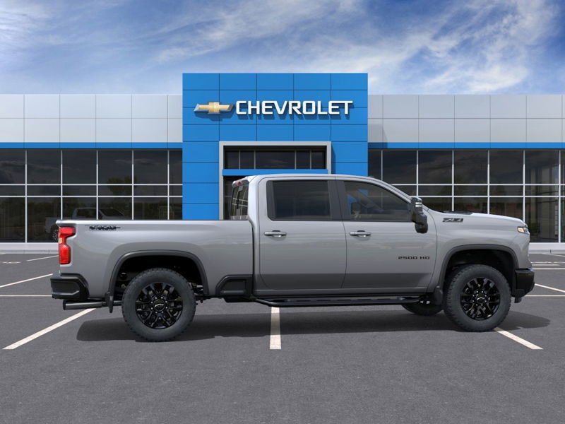 2026 CHEVROLET TRUCK SILVERADO 2500 4RM LT CREW in Montreal, Quebec - 5 - w1024h768px