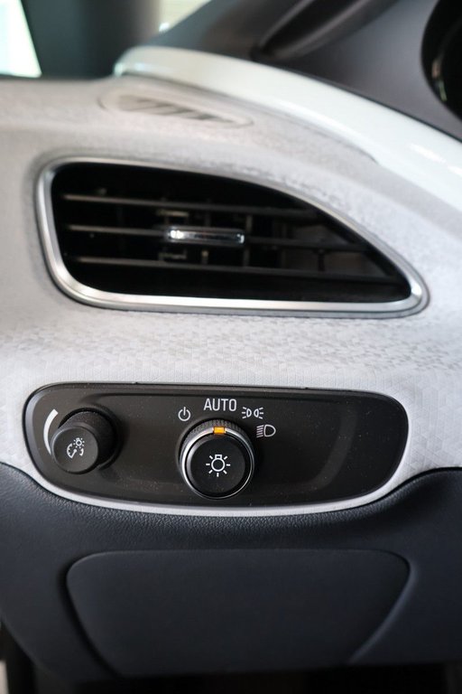 Chevrolet Bolt EV  2021 à Montréal, Québec - 17 - w1024h768px