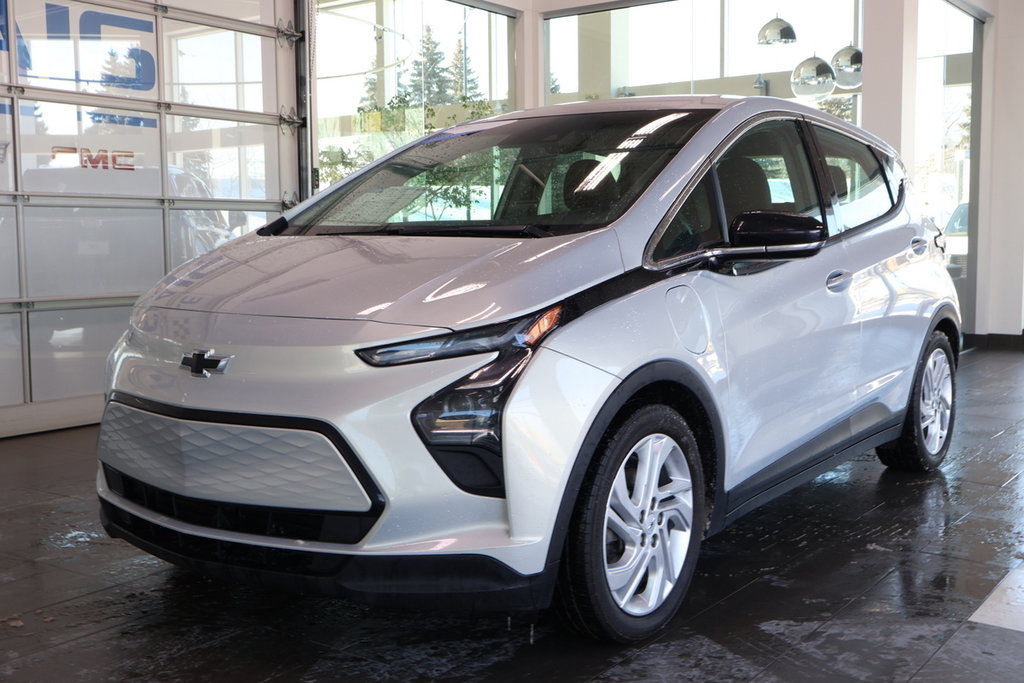 2022 Chevrolet Bolt EV in Montreal, Quebec - 1 - w1024h768px