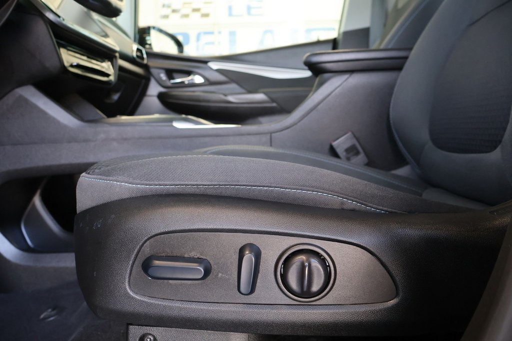 2023 Chevrolet Bolt EV in Montreal, Quebec - 6 - w1024h768px