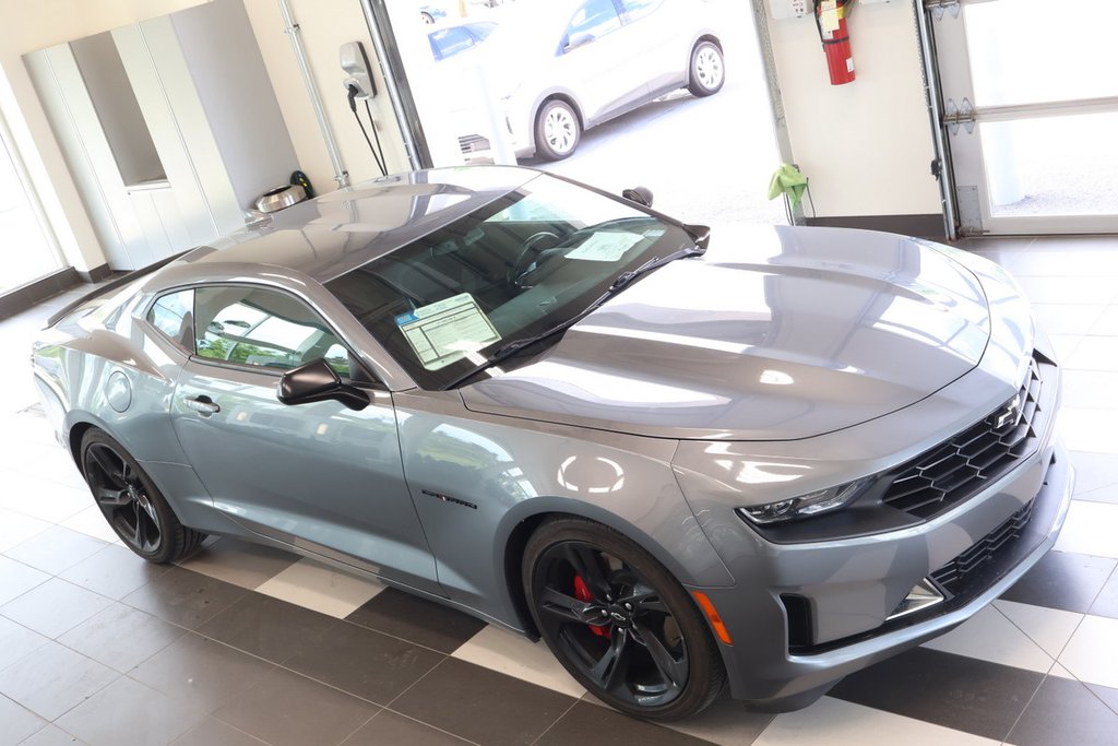 2022 Chevrolet Camaro 1LT RS in Montreal, Quebec - 7 - w1024h768px
