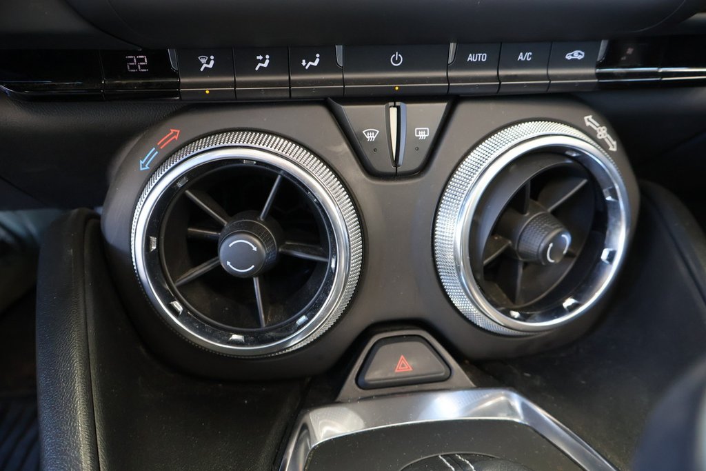 2023 Chevrolet Camaro in Montreal, Quebec - 17 - w1024h768px