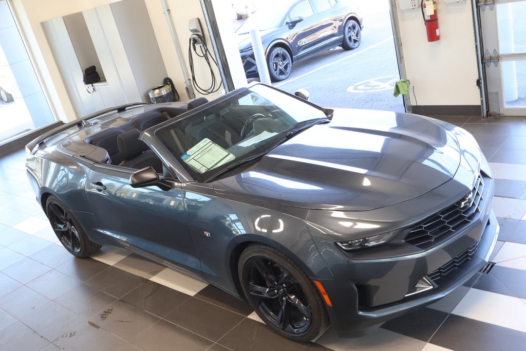 2023 Chevrolet Camaro in Montreal, Quebec - 9 - w1024h768px