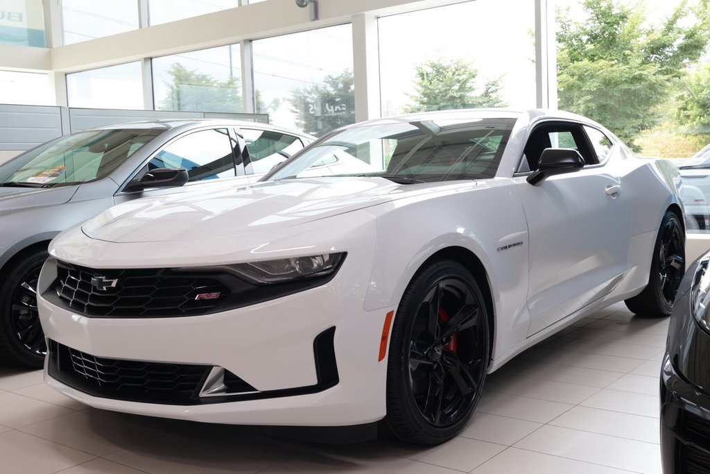 Chevrolet Camaro  2024 à Montréal, Québec - 1 - w1024h768px