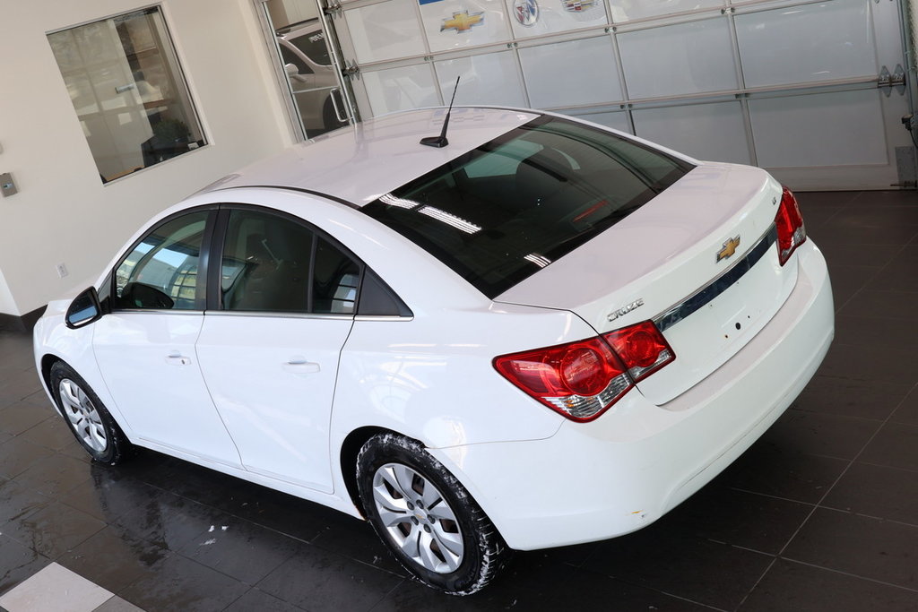 2014 Chevrolet Cruze in Montreal, Quebec - 19 - w1024h768px