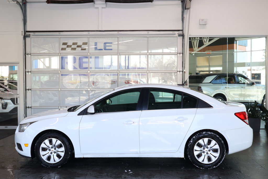 2014 Chevrolet Cruze in Montreal, Quebec - 9 - w1024h768px