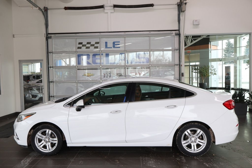 Chevrolet Cruze  2016 à Montréal, Québec - 9 - w1024h768px