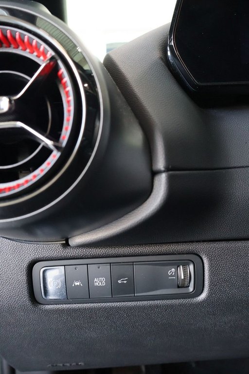 Chevrolet Equinox EV  2024 à Montréal, Québec - 17 - w1024h768px