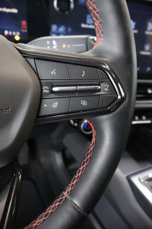 2025 Chevrolet Equinox EV RS AWD in Montreal, Quebec - 13 - w1024h768px