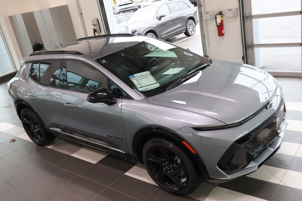 2025 Chevrolet Equinox EV RS AWD in Montreal, Quebec - 9 - w1024h768px