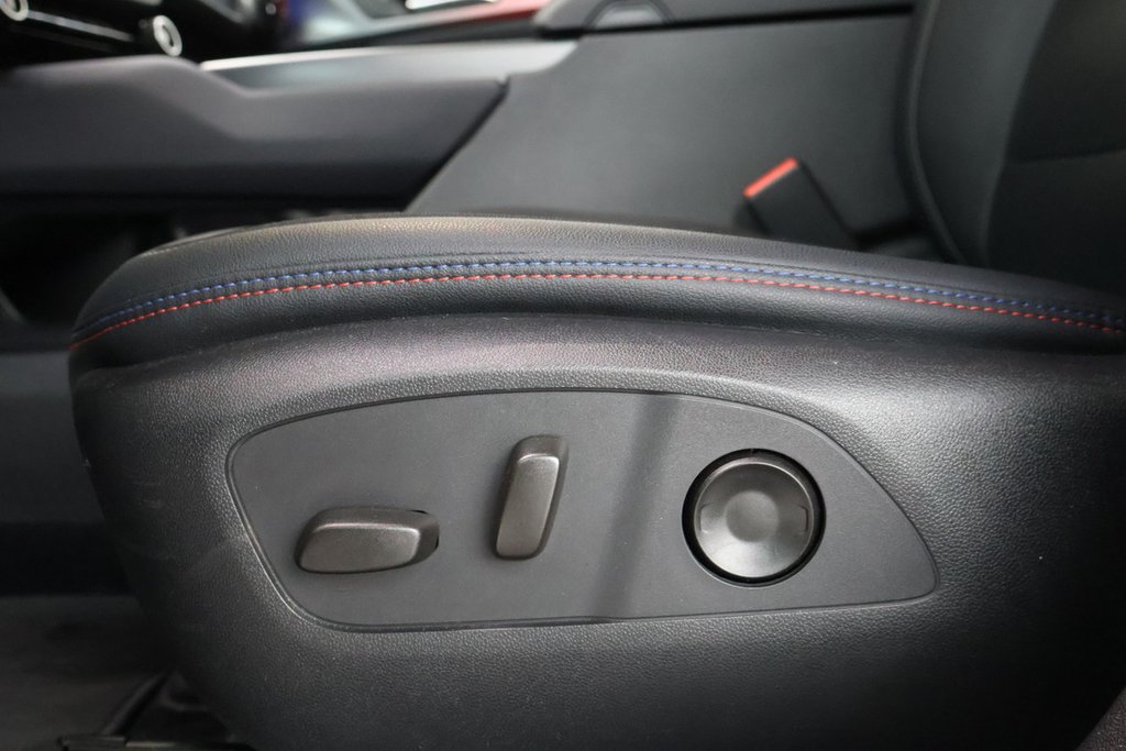 2025 Chevrolet Equinox EV RS AWD in Montreal, Quebec - 6 - w1024h768px