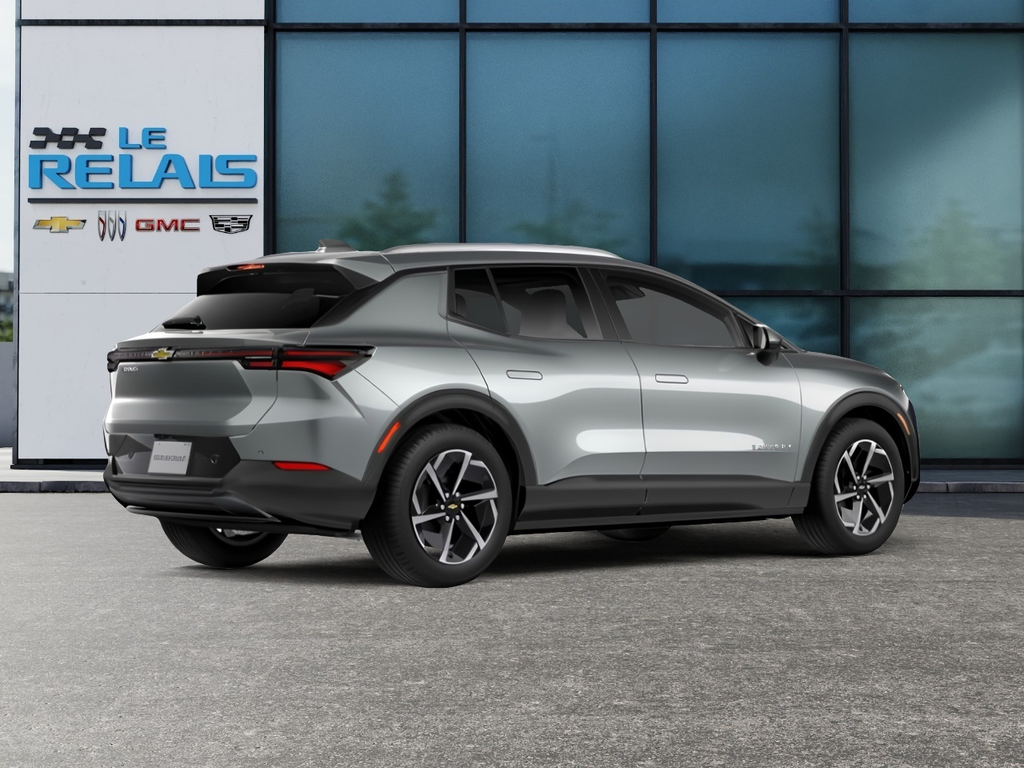 Chevrolet Equinox EV  2026 à Montréal, Québec - 3 - w1024h768px