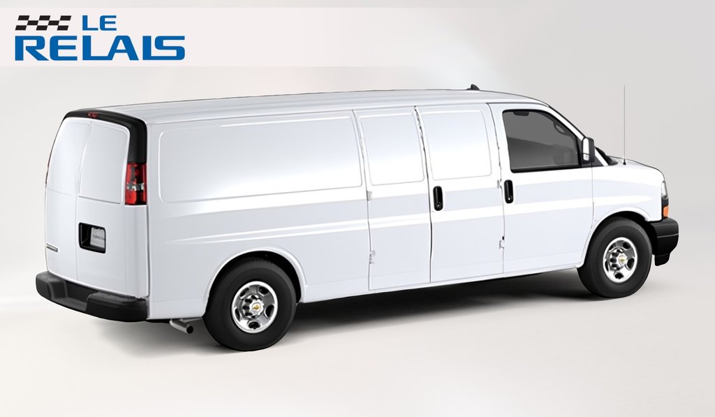 2026 Chevrolet Express Cargo 2500 in Montreal, Quebec - 3 - w1024h768px