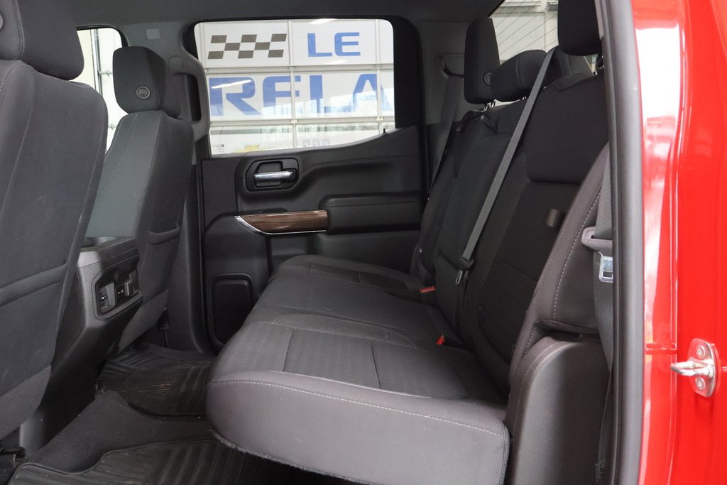 Chevrolet Silverado 1500  2021 à Montréal, Québec - 19 - w1024h768px