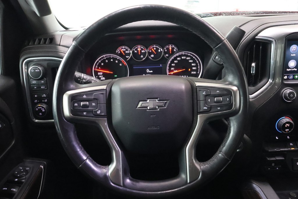 Chevrolet Silverado 1500  2021 à Montréal, Québec - 10 - w1024h768px