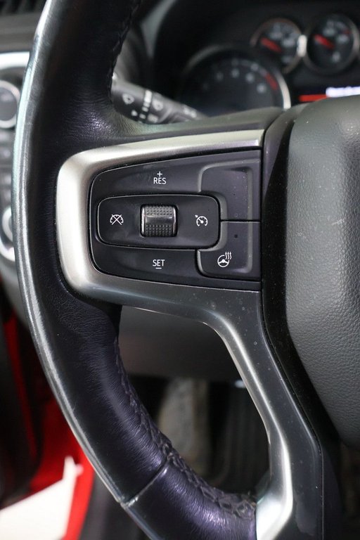 Chevrolet Silverado 1500  2021 à Montréal, Québec - 11 - w1024h768px