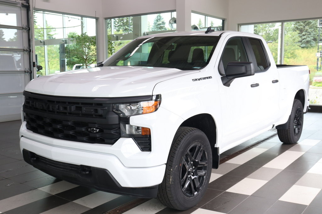 2024 Chevrolet Silverado 1500 in Montreal, Quebec - 1 - w1024h768px